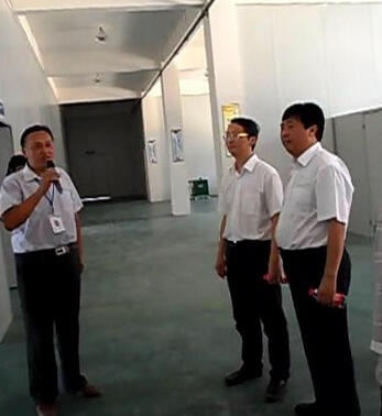 全市工业观摩团到安徽翰文公司观摩新上二条生产线！